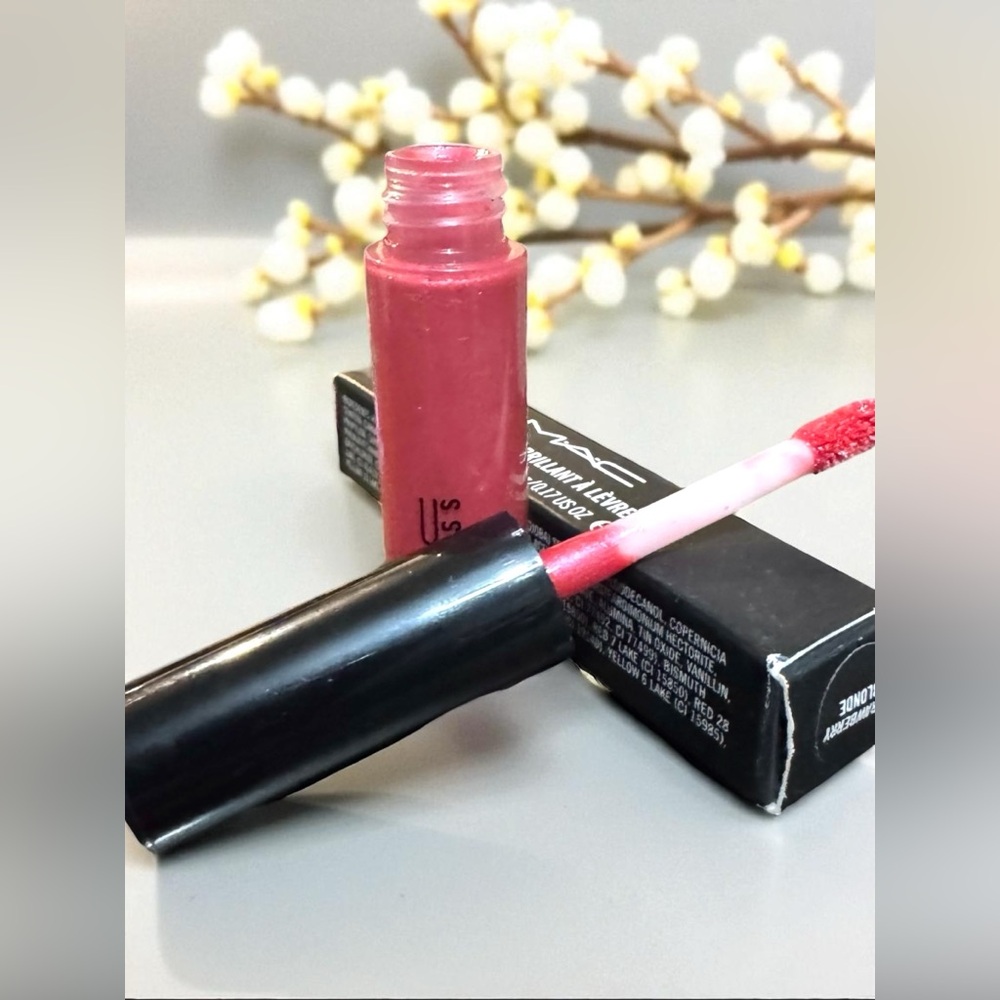 MAC STRAWBERRY BLONDE LIPGLASS. LIMITED EDITION. NEW IN BOX. - Picture 7 of 11